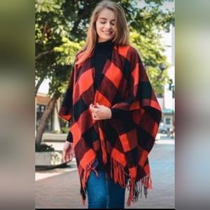 Women's Plaid Poncho